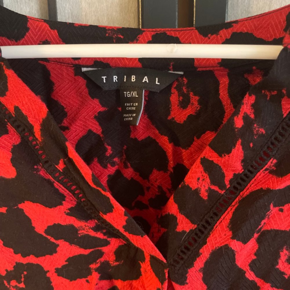 Soft Silk Brightly Colored Blouse or button-up shirt in red leopard print - Picture 2 of 3
